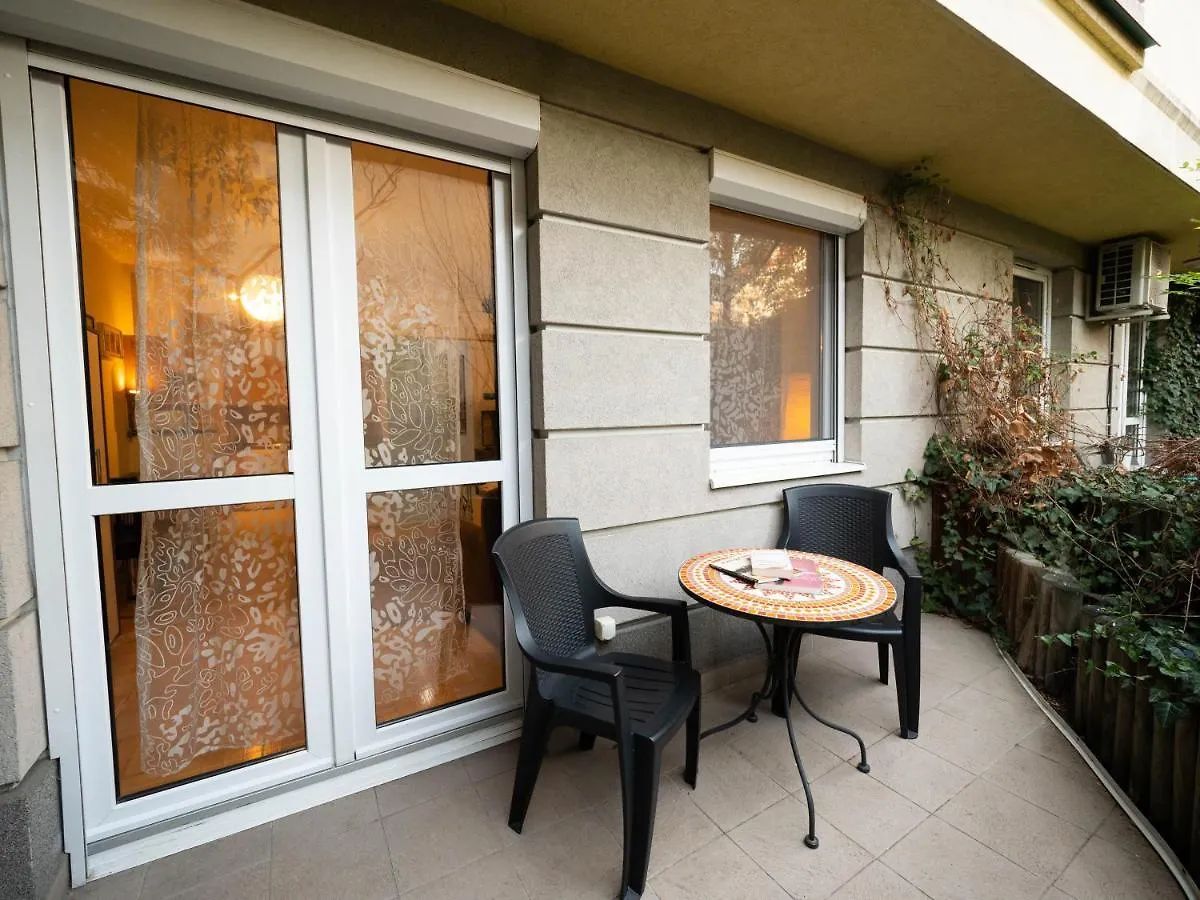 Super Cute Studio With Terrace Next To Gozsdu Passage Budapest Hungary